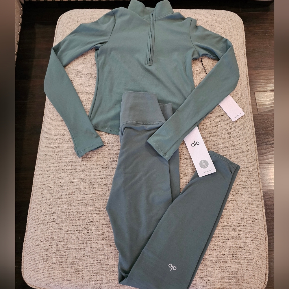 Alo Yoga Set